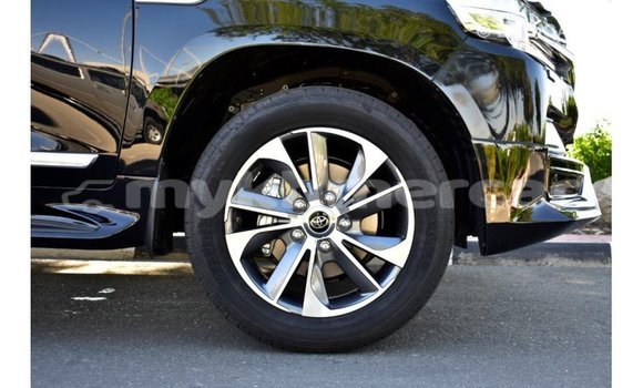 Acheter Import Voiture Toyota Land Cruiser Noir à Import - Dubai, Kampot Province Acheter Import Voiture Toyota Land Cruiser Noir à Import - Dubai, Kampot Province