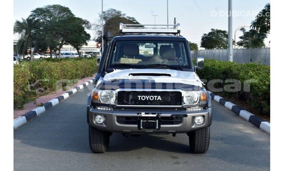 Acheter Import Voiture Toyota Land Cruiser Autre à Import - Dubai, Kampot Province Acheter Import Voiture Toyota Land Cruiser Autre à Import - Dubai, Kampot Province