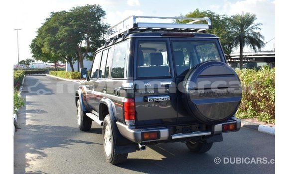 Acheter Import Voiture Toyota Land Cruiser Autre à Import - Dubai, Kampot Province Acheter Import Voiture Toyota Land Cruiser Autre à Import - Dubai, Kampot Province