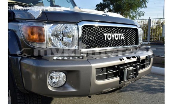 Acheter Import Voiture Toyota Land Cruiser Autre à Import - Dubai, Kampot Province Acheter Import Voiture Toyota Land Cruiser Autre à Import - Dubai, Kampot Province