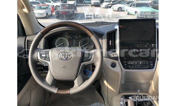 Buy Import Toyota Land Cruiser White Car in Import - Dubai in Kampot Province Buy Import Toyota Land Cruiser White Car in Import - Dubai in Kampot Province