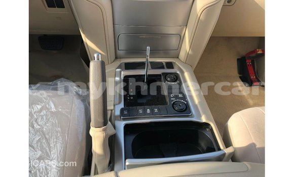Buy Import Toyota Land Cruiser White Car in Import - Dubai in Kampot Province Buy Import Toyota Land Cruiser White Car in Import - Dubai in Kampot Province