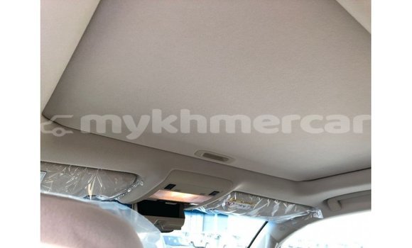 Buy Import Toyota Land Cruiser White Car in Import - Dubai in Kampot Province Buy Import Toyota Land Cruiser White Car in Import - Dubai in Kampot Province
