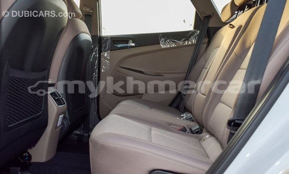 ទិញ នាំចូល Hyundai Tucson White ឡាន} ក្នុង Import - Dubai ក្នុង Kampot Province ទិញ នាំចូល Hyundai Tucson White ឡាន} ក្នុង Import - Dubai ក្នុង Kampot Province