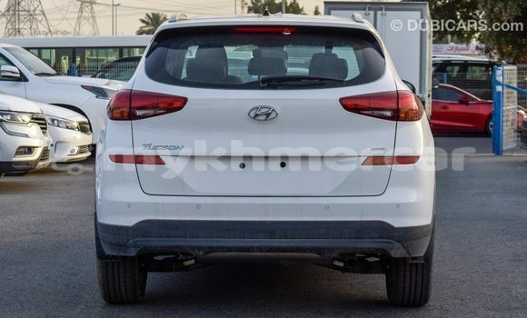 ទិញ នាំចូល Hyundai Tucson White ឡាន} ក្នុង Import - Dubai ក្នុង Kampot Province ទិញ នាំចូល Hyundai Tucson White ឡាន} ក្នុង Import - Dubai ក្នុង Kampot Province
