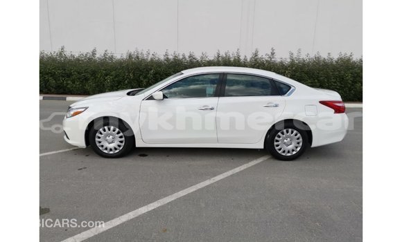 Buy Import Nissan Altima White Car in Import - Dubai in Kampot Province Buy Import Nissan Altima White Car in Import - Dubai in Kampot Province