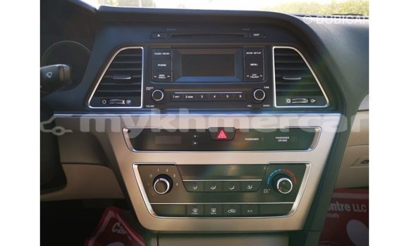 Acheter Import Voiture Hyundai Sonata Blanc à Import - Dubai, Kampot Province Acheter Import Voiture Hyundai Sonata Blanc à Import - Dubai, Kampot Province