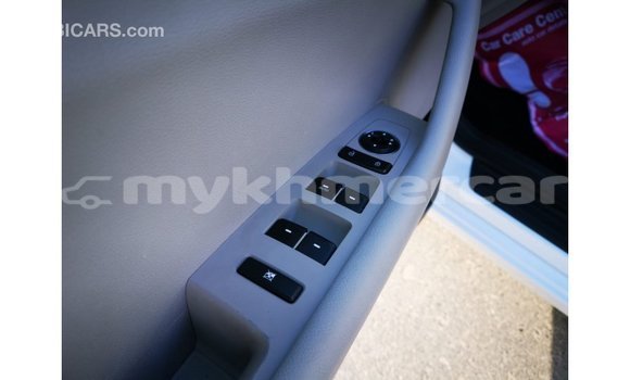 Acheter Import Voiture Hyundai Sonata Blanc à Import - Dubai, Kampot Province Acheter Import Voiture Hyundai Sonata Blanc à Import - Dubai, Kampot Province