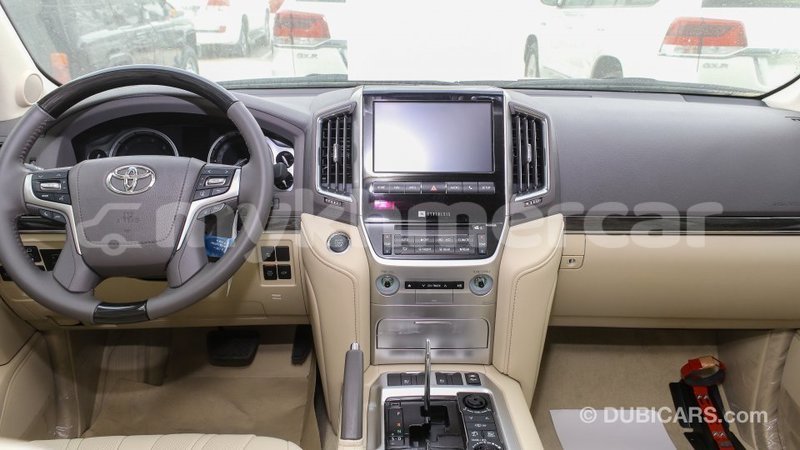 Big with watermark toyota land cruiser kampot province import dubai 3608