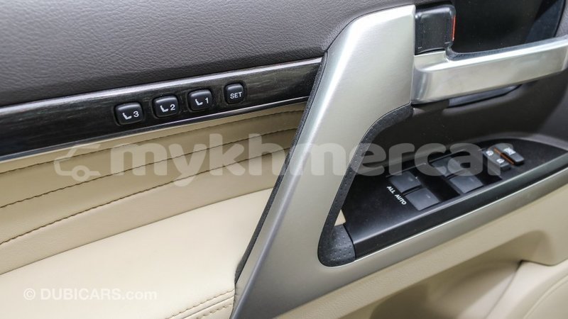 Big with watermark toyota land cruiser kampot province import dubai 3608