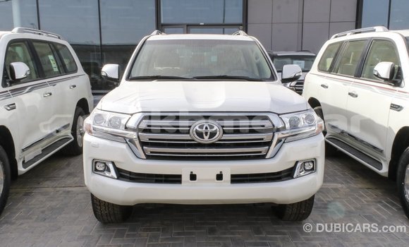 Buy Import Toyota Land Cruiser White Car in Import - Dubai in Kampot Province Buy Import Toyota Land Cruiser White Car in Import - Dubai in Kampot Province