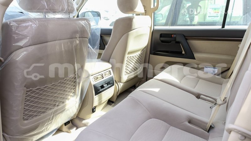 Big with watermark toyota land cruiser kampot province import dubai 3610