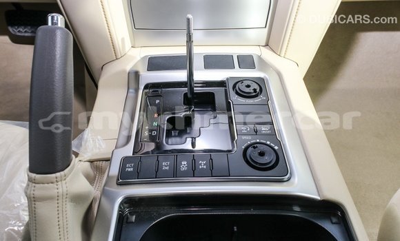 Buy Import Toyota Land Cruiser White Car in Import - Dubai in Kampot Province Buy Import Toyota Land Cruiser White Car in Import - Dubai in Kampot Province