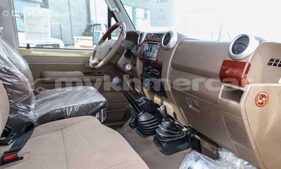 Buy Import Toyota Land Cruiser Beige Car in Import - Dubai in Kampot Province Buy Import Toyota Land Cruiser Beige Car in Import - Dubai in Kampot Province