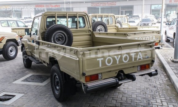 Buy Import Toyota Land Cruiser Beige Car in Import - Dubai in Kampot Province Buy Import Toyota Land Cruiser Beige Car in Import - Dubai in Kampot Province