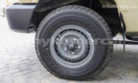 Buy Import Toyota Land Cruiser Beige Car in Import - Dubai in Kampot Province Buy Import Toyota Land Cruiser Beige Car in Import - Dubai in Kampot Province