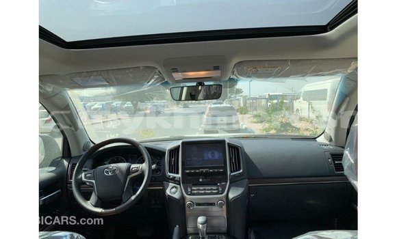 Buy Import Toyota Land Cruiser Black Car in Import - Dubai in Kampot Province Buy Import Toyota Land Cruiser Black Car in Import - Dubai in Kampot Province