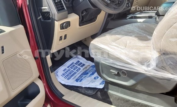 Acheter Import Voiture Ford Club Wagon Rouge à Import - Dubai, Kampot Province Acheter Import Voiture Ford Club Wagon Rouge à Import - Dubai, Kampot Province