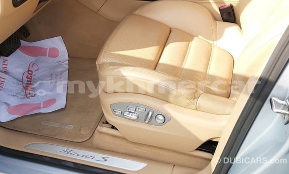Acheter Import Voiture Porsche Macan Autre à Import - Dubai, Kampot Province Acheter Import Voiture Porsche Macan Autre à Import - Dubai, Kampot Province