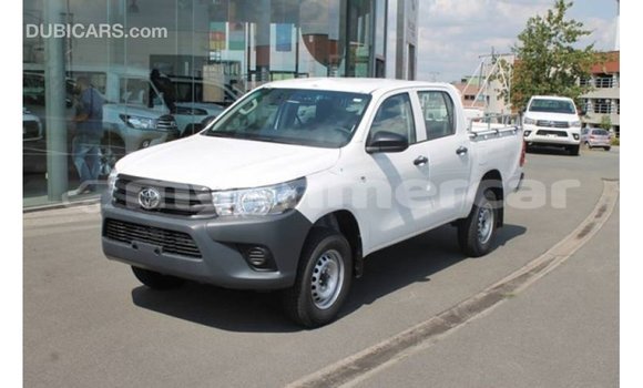 ទិញ នាំចូល Toyota Hilux White ឡាន} ក្នុង Import - Dubai ក្នុង Kampot Province ទិញ នាំចូល Toyota Hilux White ឡាន} ក្នុង Import - Dubai ក្នុង Kampot Province