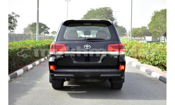 Acheter Import Voiture Toyota Land Cruiser Noir à Import - Dubai, Kampot Province Acheter Import Voiture Toyota Land Cruiser Noir à Import - Dubai, Kampot Province