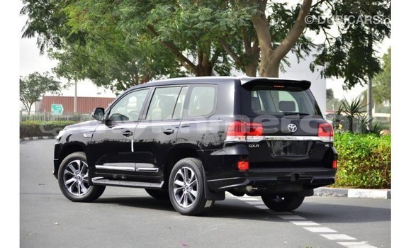 Acheter Import Voiture Toyota Land Cruiser Noir à Import - Dubai, Kampot Province Acheter Import Voiture Toyota Land Cruiser Noir à Import - Dubai, Kampot Province