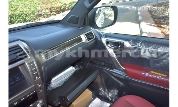 Acheter Import Voiture Toyota Land Cruiser Blanc à Import - Dubai, Kampot Province Acheter Import Voiture Toyota Land Cruiser Blanc à Import - Dubai, Kampot Province