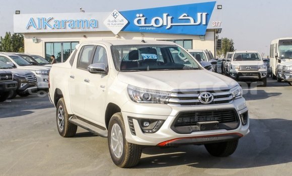 Acheter Import Voiture Toyota Hilux Blanc à Import - Dubai, Kampot Province Acheter Import Voiture Toyota Hilux Blanc à Import - Dubai, Kampot Province