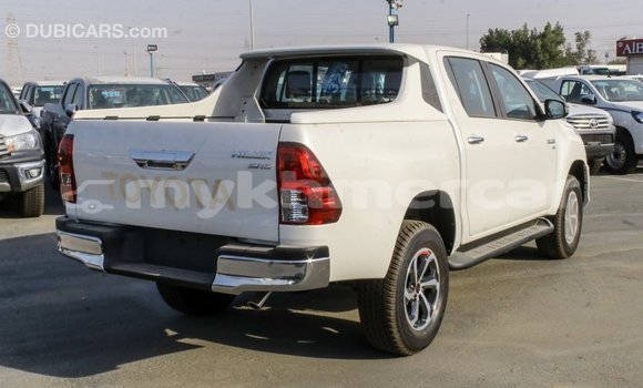 Acheter Import Voiture Toyota Hilux Blanc à Import - Dubai, Kampot Province Acheter Import Voiture Toyota Hilux Blanc à Import - Dubai, Kampot Province
