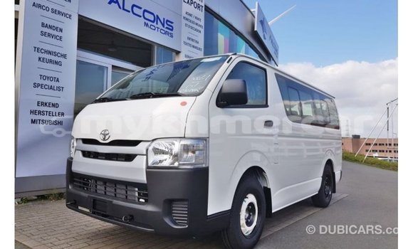 Buy Import Toyota Hiace White Car in Import - Dubai in Kampot Province Buy Import Toyota Hiace White Car in Import - Dubai in Kampot Province