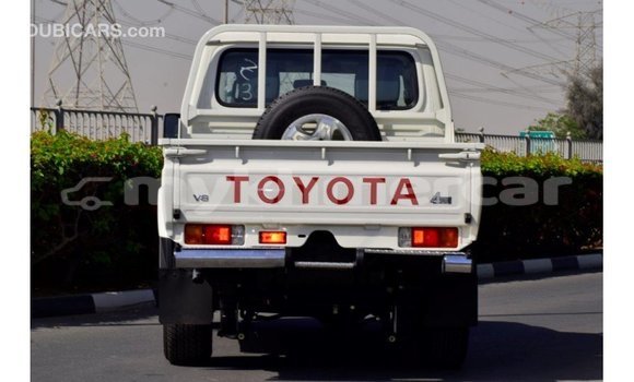 Acheter Import Voiture Toyota Land Cruiser Autre à Import - Dubai, Kampot Province Acheter Import Voiture Toyota Land Cruiser Autre à Import - Dubai, Kampot Province