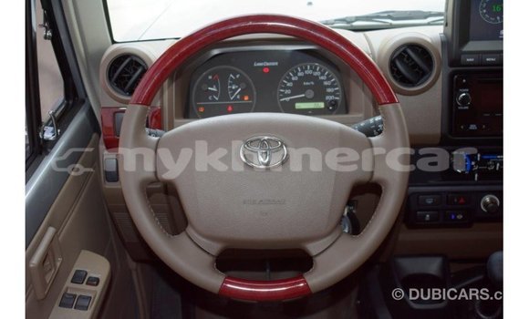 Acheter Import Voiture Toyota Land Cruiser Autre à Import - Dubai, Kampot Province Acheter Import Voiture Toyota Land Cruiser Autre à Import - Dubai, Kampot Province