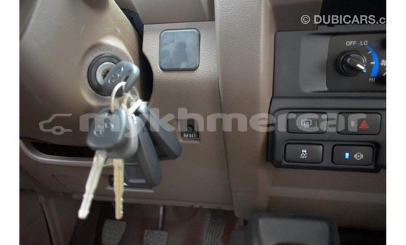 Acheter Import Voiture Toyota Land Cruiser Autre à Import - Dubai, Kampot Province Acheter Import Voiture Toyota Land Cruiser Autre à Import - Dubai, Kampot Province