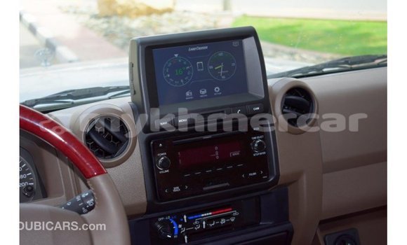 Acheter Import Voiture Toyota Land Cruiser Autre à Import - Dubai, Kampot Province Acheter Import Voiture Toyota Land Cruiser Autre à Import - Dubai, Kampot Province