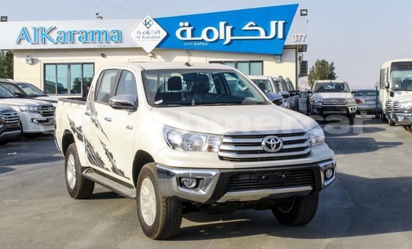 Acheter Import Voiture Toyota Hilux Blanc à Import - Dubai, Kampot Province Acheter Import Voiture Toyota Hilux Blanc à Import - Dubai, Kampot Province