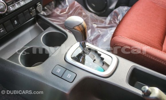 Acheter Import Voiture Toyota Hilux Blanc à Import - Dubai, Kampot Province Acheter Import Voiture Toyota Hilux Blanc à Import - Dubai, Kampot Province