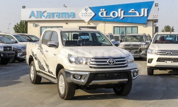 Acheter Import Voiture Toyota Hilux Blanc à Import - Dubai, Kampot Province Acheter Import Voiture Toyota Hilux Blanc à Import - Dubai, Kampot Province