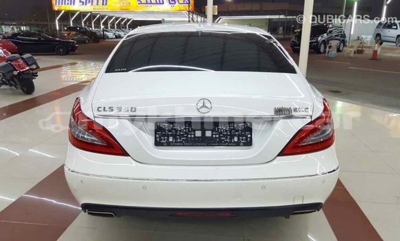 ទិញ នាំចូល Mercedes-Benz 190 (W201) White ឡាន} ក្នុង Import - Dubai ក្នុង Kampot Province ទិញ នាំចូល Mercedes-Benz 190 (W201) White ឡាន} ក្នុង Import - Dubai ក្នុង Kampot Province