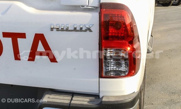 Buy Import Toyota Hilux White Car in Import - Dubai in Kampot Province Buy Import Toyota Hilux White Car in Import - Dubai in Kampot Province