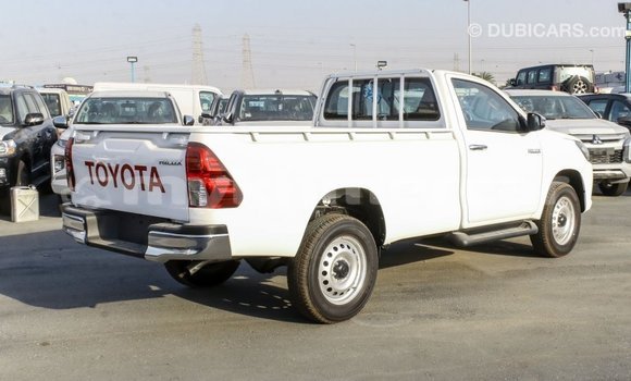 Buy Import Toyota Hilux White Car in Import - Dubai in Kampot Province Buy Import Toyota Hilux White Car in Import - Dubai in Kampot Province