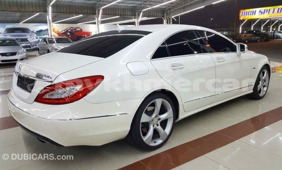 ទិញ នាំចូល Mercedes-Benz 190 (W201) White ឡាន} ក្នុង Import - Dubai ក្នុង Kampot Province ទិញ នាំចូល Mercedes-Benz 190 (W201) White ឡាន} ក្នុង Import - Dubai ក្នុង Kampot Province