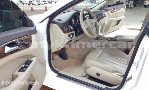 ទិញ នាំចូល Mercedes-Benz 190 (W201) White ឡាន} ក្នុង Import - Dubai ក្នុង Kampot Province ទិញ នាំចូល Mercedes-Benz 190 (W201) White ឡាន} ក្នុង Import - Dubai ក្នុង Kampot Province