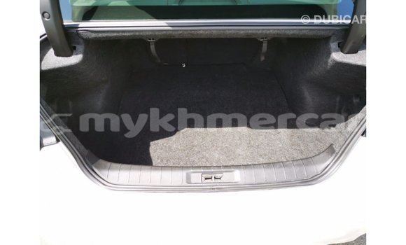 Acheter Import Voiture Nissan Maxima Blanc à Import - Dubai, Kampot Province Acheter Import Voiture Nissan Maxima Blanc à Import - Dubai, Kampot Province