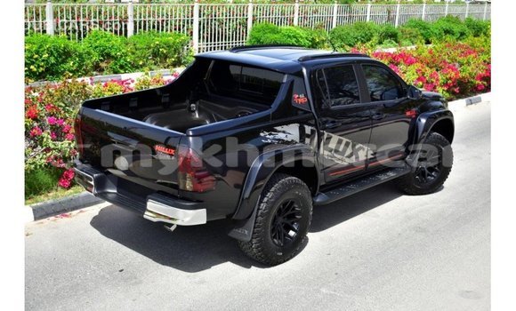 Acheter Import Voiture Toyota Hilux Noir à Import - Dubai, Kampot Province Acheter Import Voiture Toyota Hilux Noir à Import - Dubai, Kampot Province