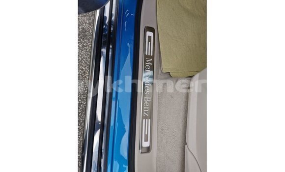 Buy Import Mercedes-Benz 190 (W201) Blue Car in Import - Dubai in Kampot Province Buy Import Mercedes-Benz 190 (W201) Blue Car in Import - Dubai in Kampot Province