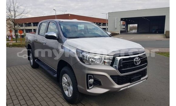 Buy Import Toyota Hilux Brown Car in Import - Dubai in Kampot Province Buy Import Toyota Hilux Brown Car in Import - Dubai in Kampot Province