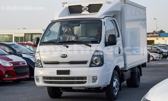 Acheter Import Voiture Kia K3 Blanc à Import - Dubai, Kampot Province Acheter Import Voiture Kia K3 Blanc à Import - Dubai, Kampot Province