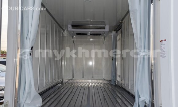 Acheter Import Voiture Kia K3 Blanc à Import - Dubai, Kampot Province Acheter Import Voiture Kia K3 Blanc à Import - Dubai, Kampot Province