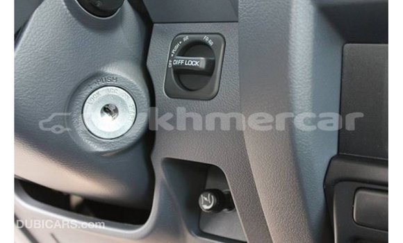 Buy Import Toyota Land Cruiser White Car in Import - Dubai in Kampot Province Buy Import Toyota Land Cruiser White Car in Import - Dubai in Kampot Province