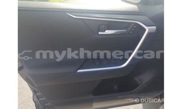 Buy Import Toyota HiAce Other Truck in Import - Dubai in Kampot Province Buy Import Toyota HiAce Other Truck in Import - Dubai in Kampot Province